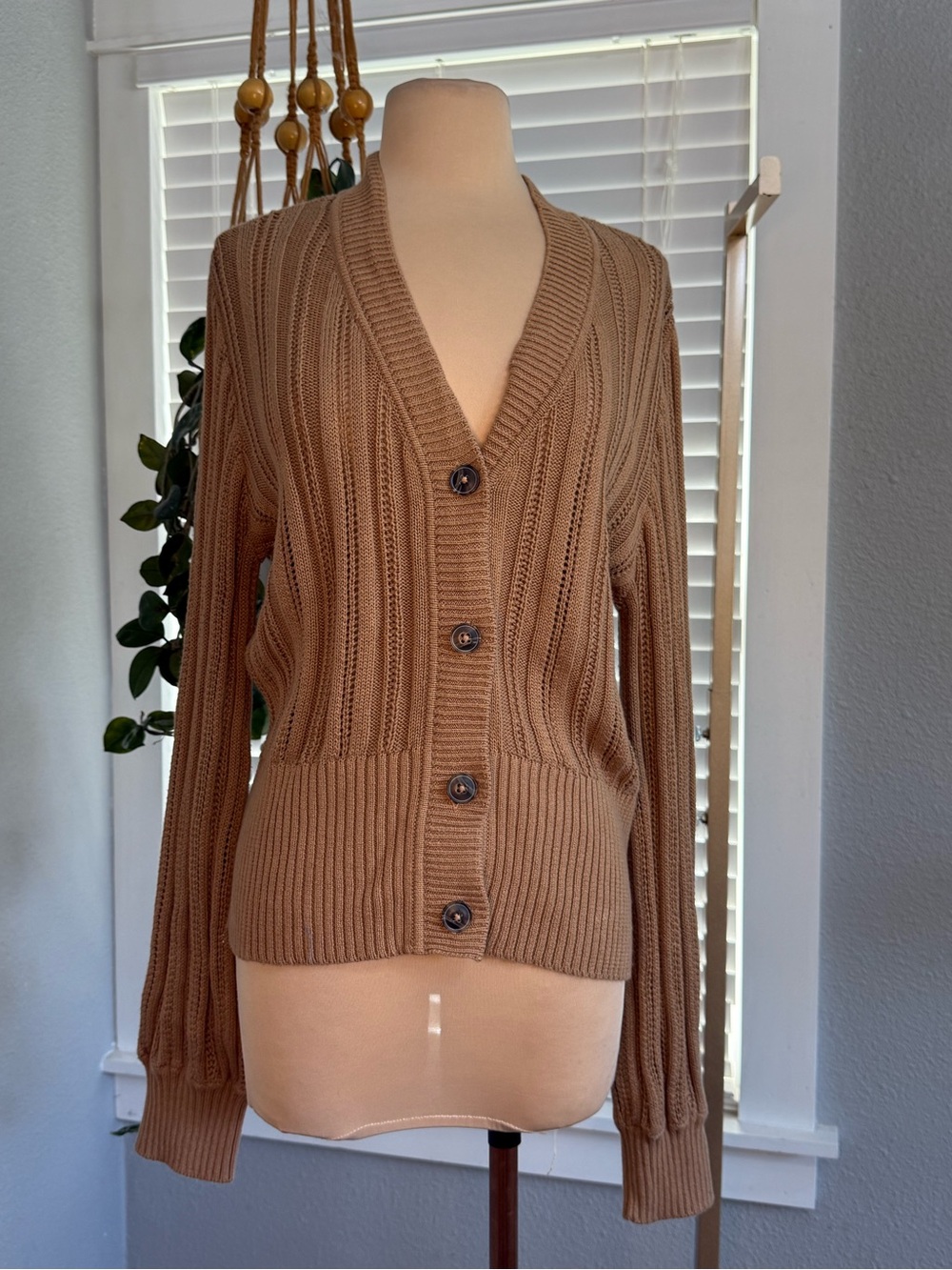 Express Ribbed Pointelle V-Neck Cardigan Size Large Button Front in Camel